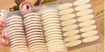 “美目貼”別依賴，小心眼皮下垂