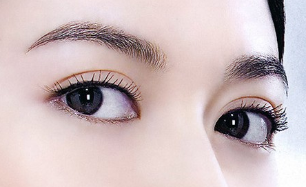 開眼角+雙眼皮，眼睛變大其實很簡單！