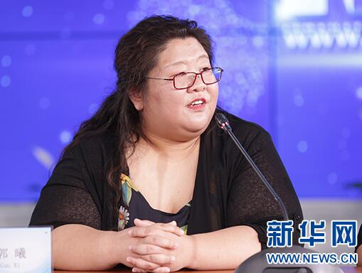 角膜塑形鏡元旦大放“價(jià)”，  控制近視度數(shù)增長(zhǎng)就選TA