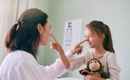 父母是近視眼，孩子一定會近視嗎？